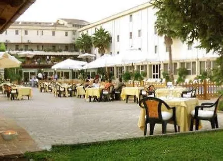 Summit Hotel